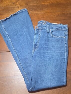7 For All Mankind Women’s Boot Cut Jeans - Medium Blue Size 14 Plain 30" Inseam